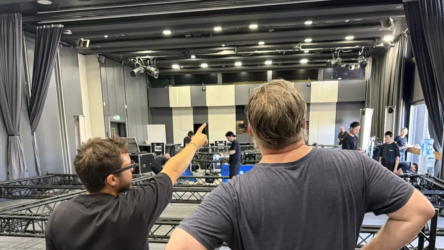 Creating an Attractive Stand: Professional Tips and Advice